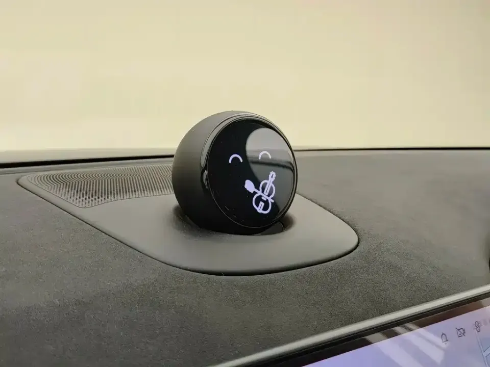 Nio ES7