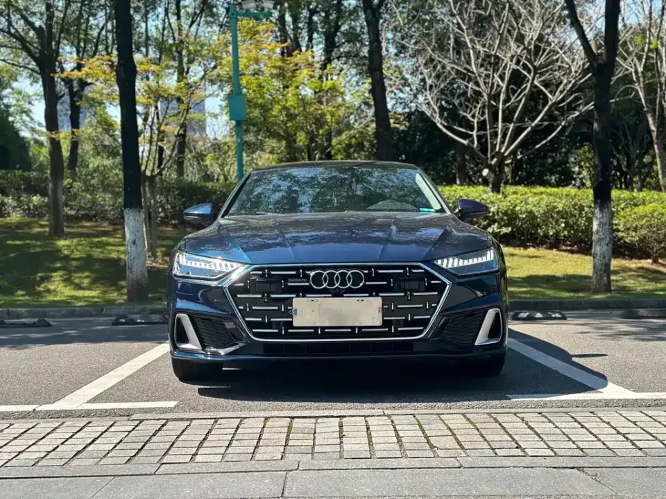 Audi A7L