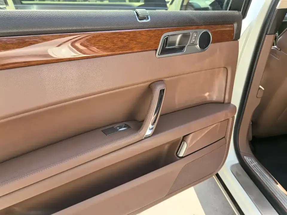 Volkswagen Phaeton