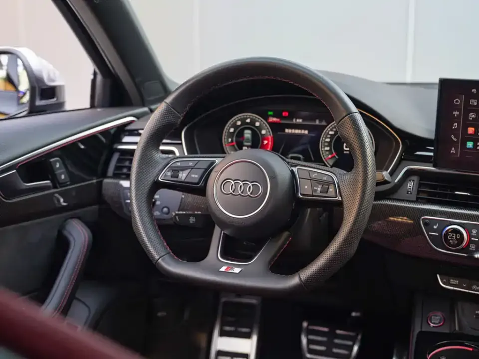 Audi S4