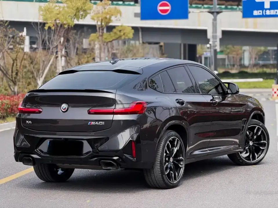 BMW X4 M40i