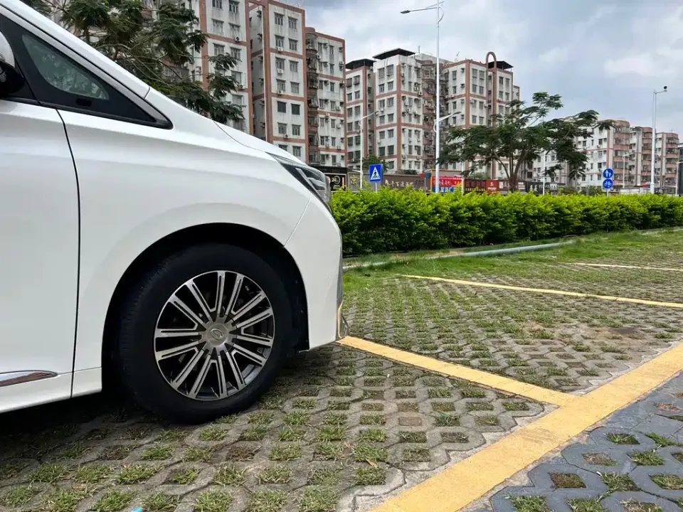 GAC Trumpchi M8