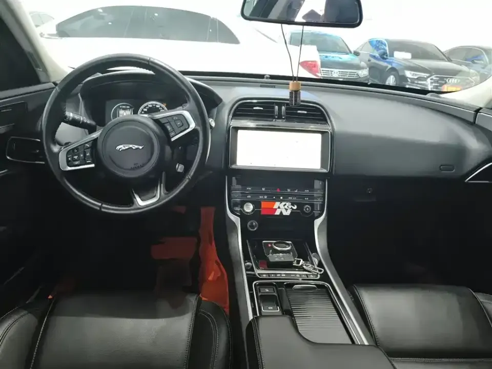 Jaguar XEL