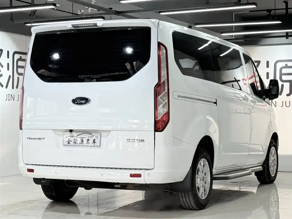 Ford Tourneo