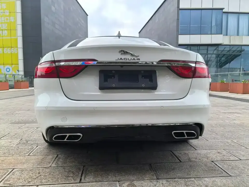 Jaguar XFL