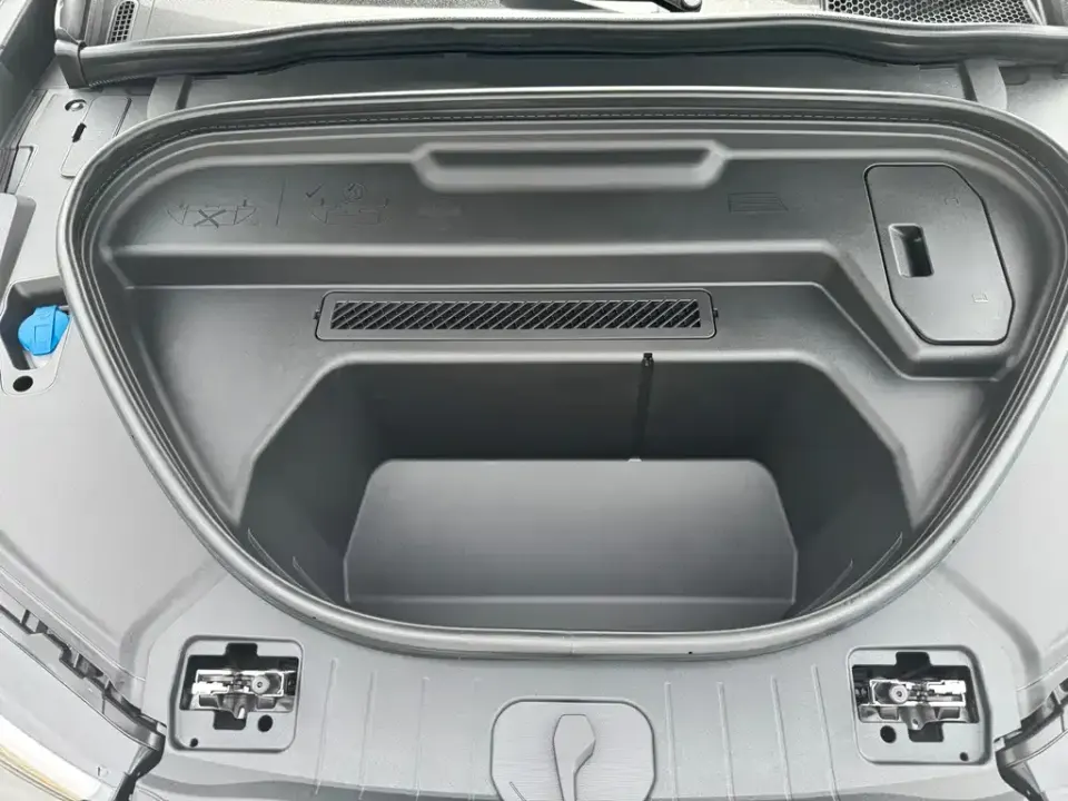 Audi Q6L e-tron