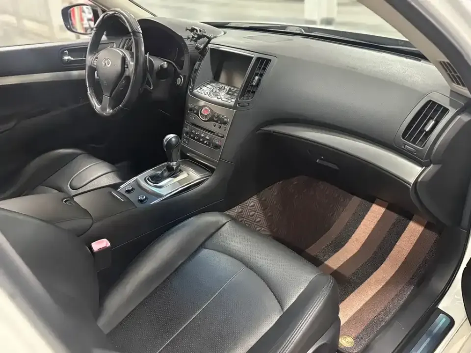 Infiniti G