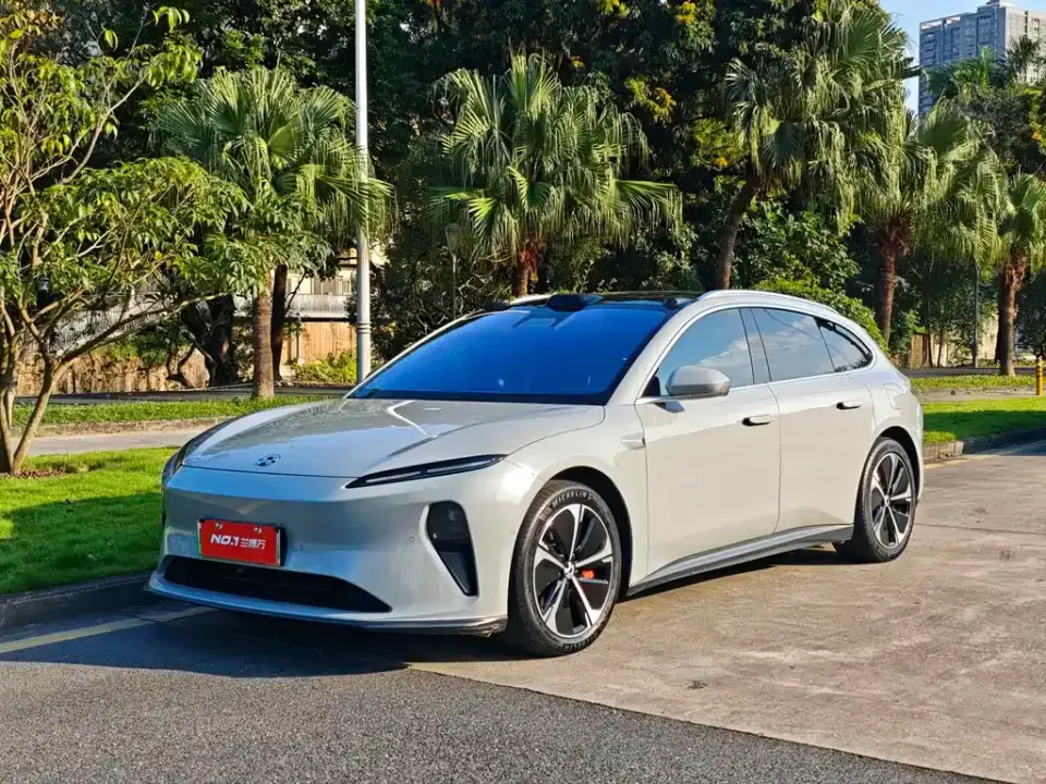 Nio ET5T