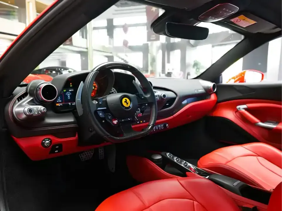 Ferrari F8