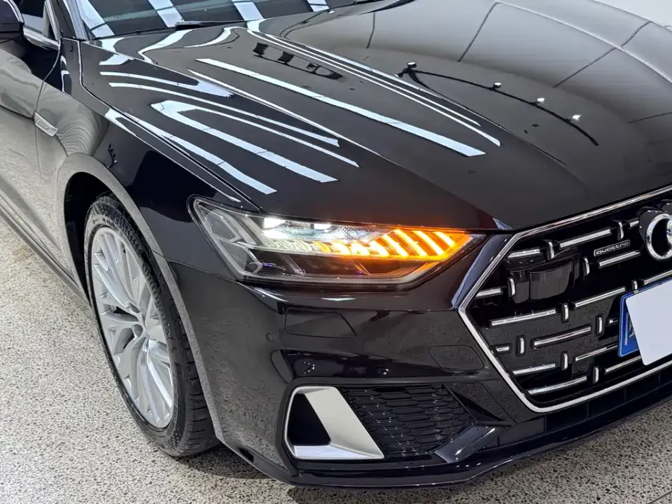Audi A7L