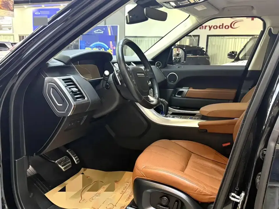 Land Rover Sport