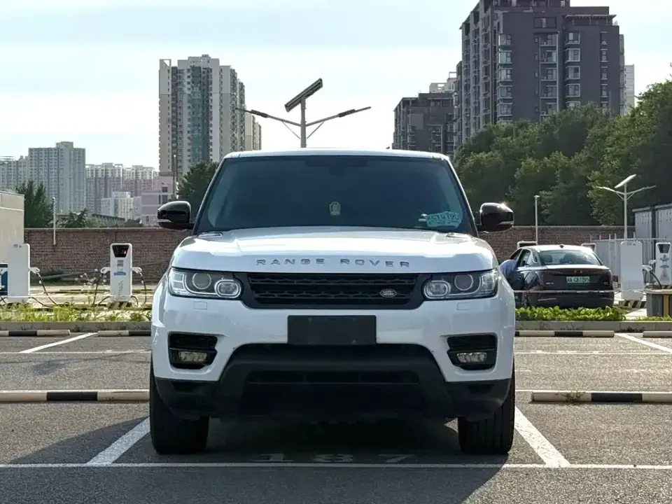 Land Rover Sport