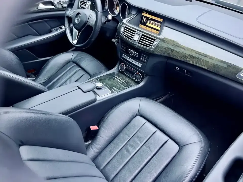 Mercedes-Benz CLS