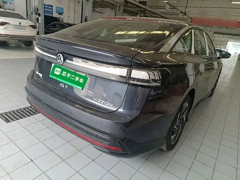 Volkswagen ID.7 VIZZION