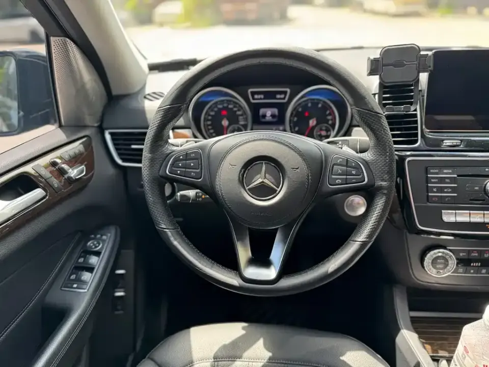 Mercedes-Benz GLS