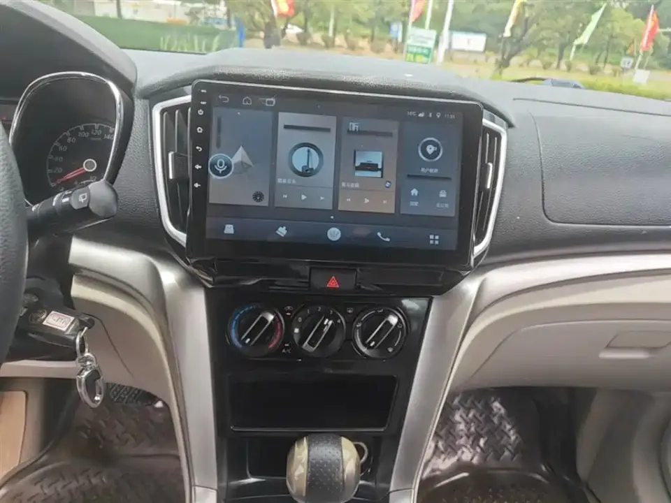 Venucia T70