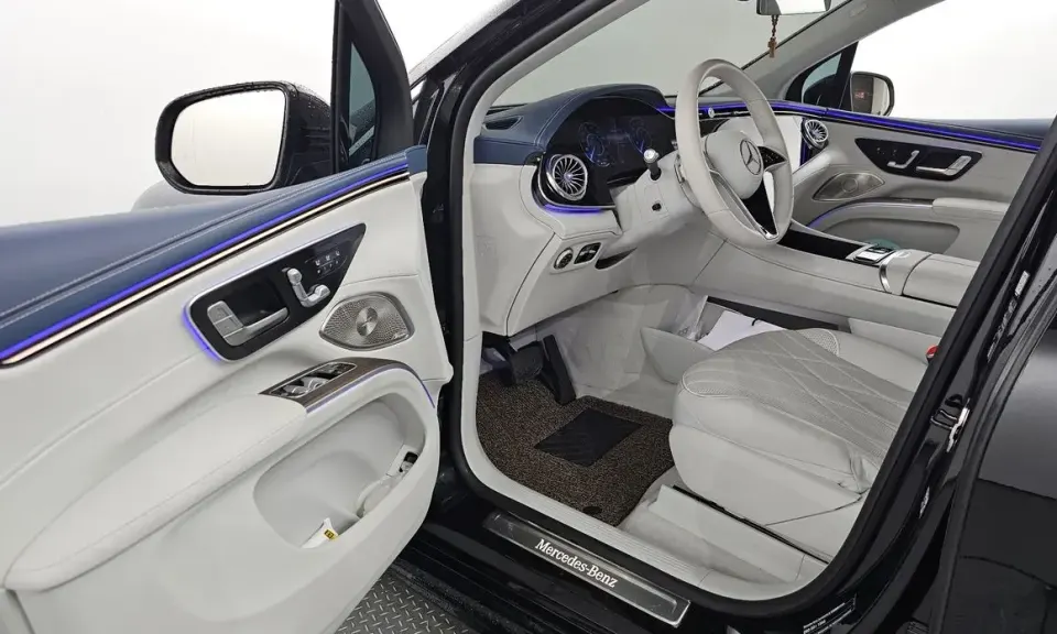 Mercedes-Benz EQS