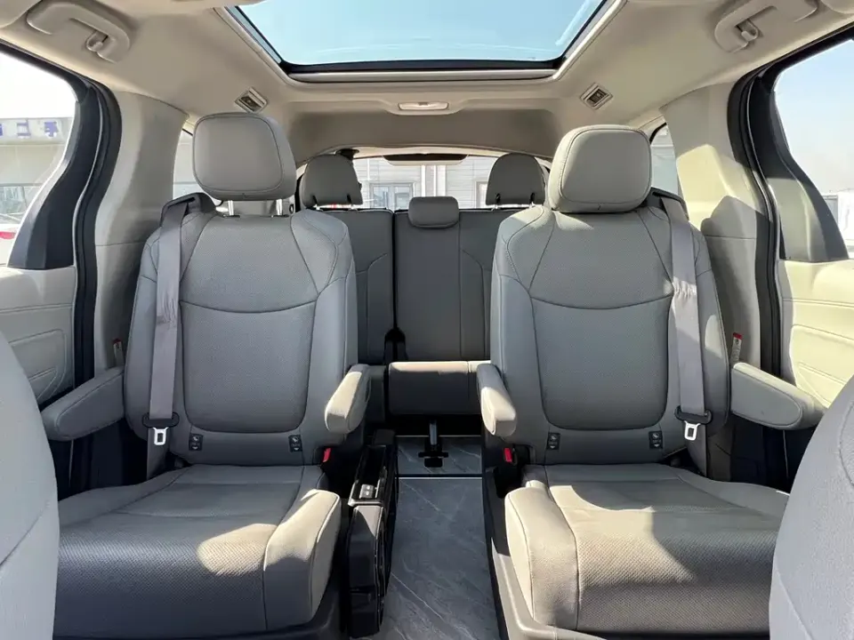 Toyota Granvia