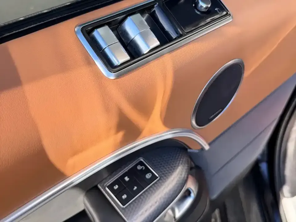 Land Rover Sport