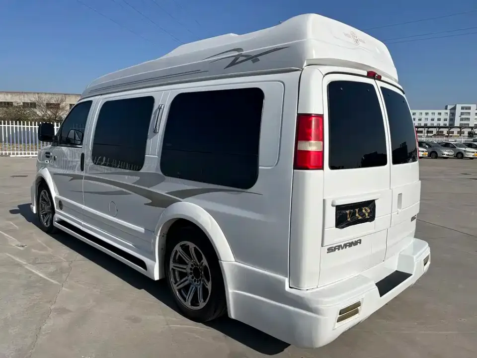 GMC Savana