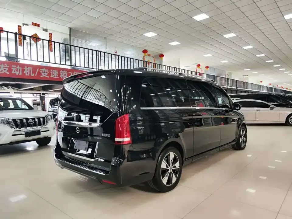 Mercedes-Benz V-Class