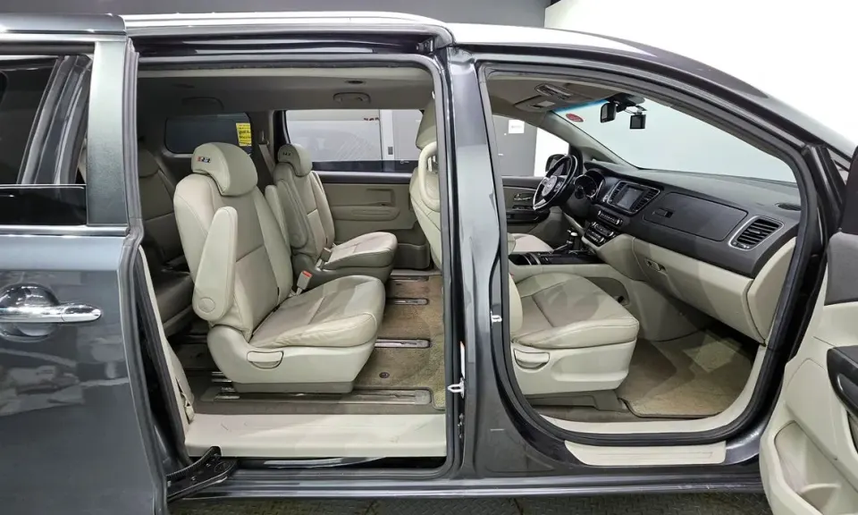 Kia Canival