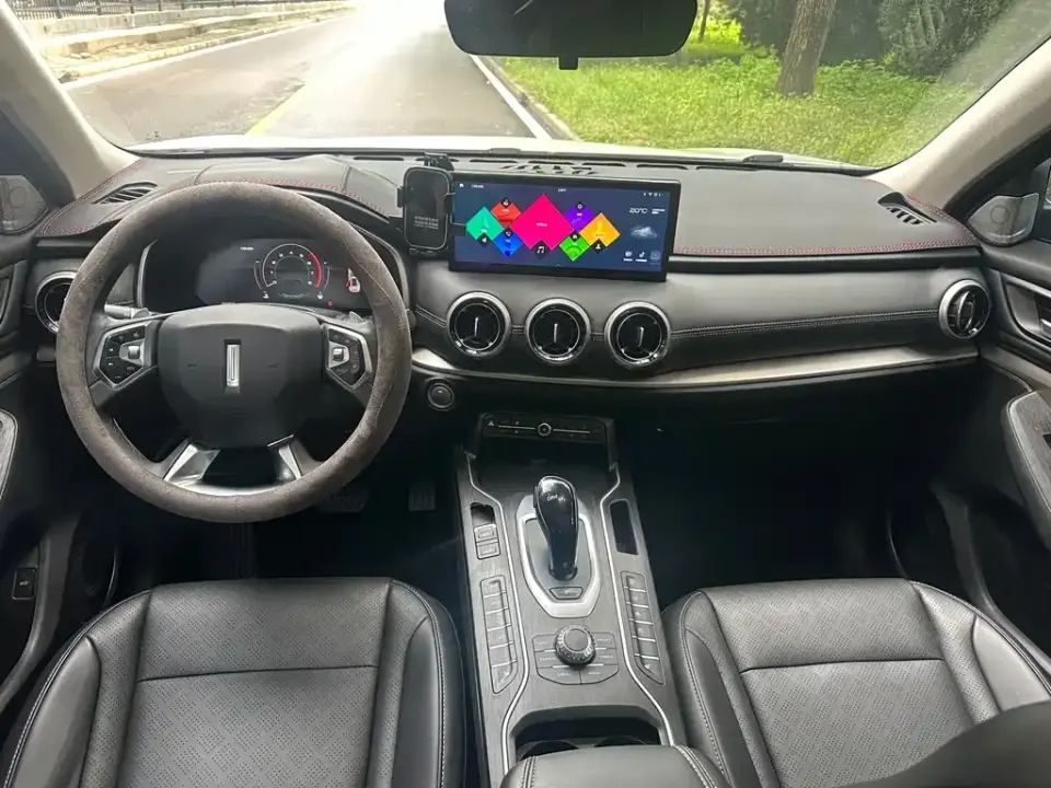 WEY Wey VV6