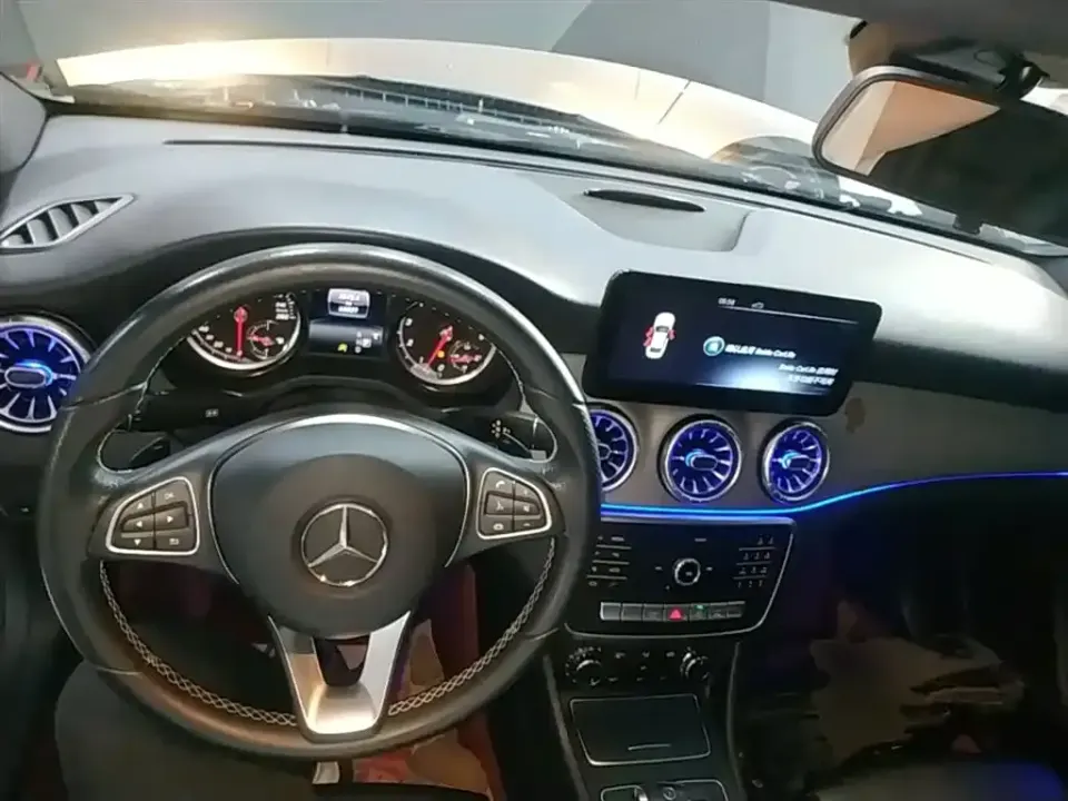 Mercedes-Benz CLA (Import)