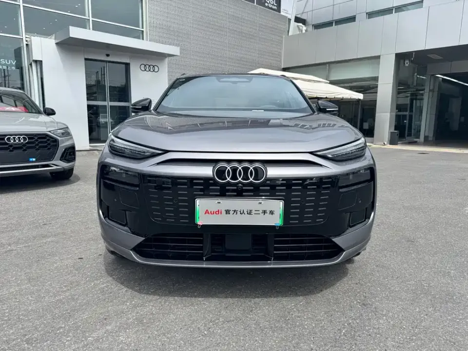 Audi Q6L e-tron