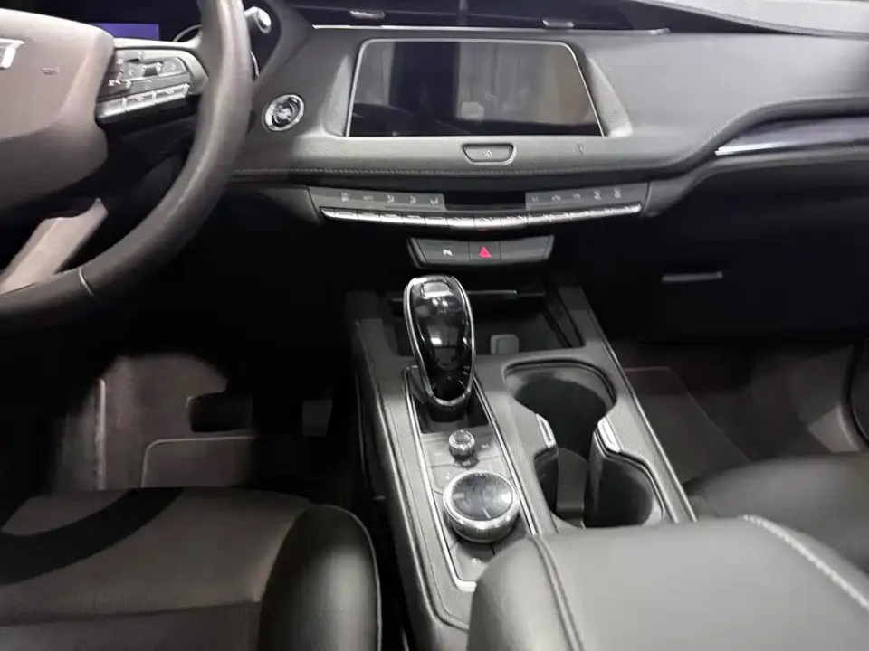 Cadillac XT4