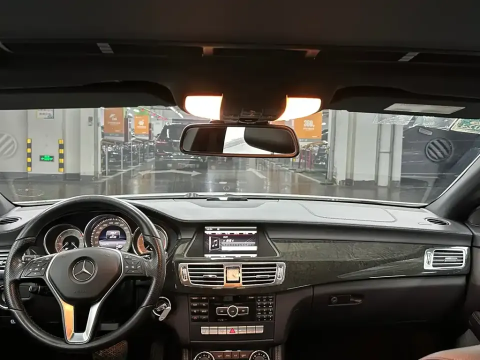 Mercedes-Benz CLS