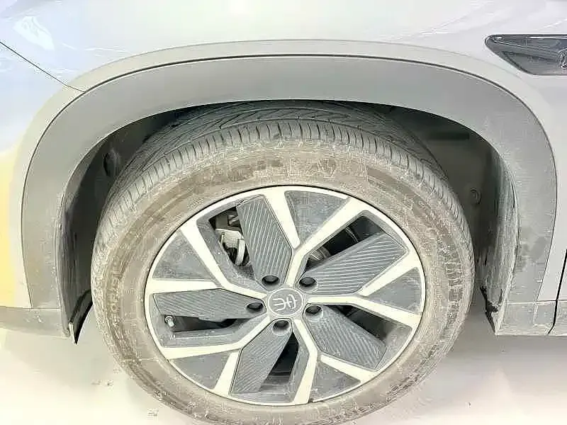 BYD L DM-i