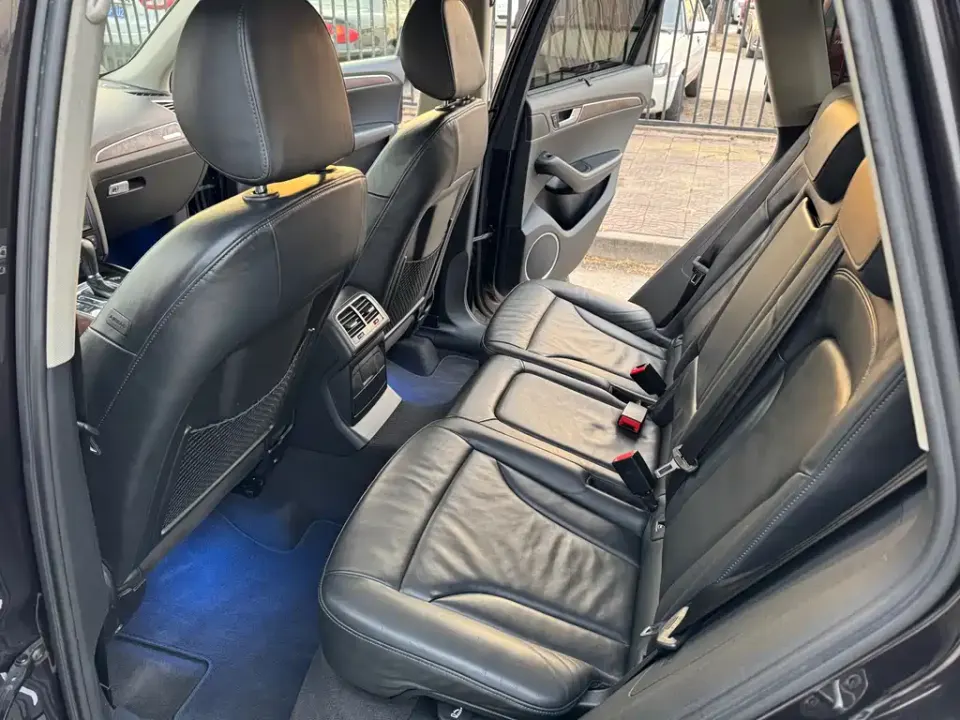 Audi Q5 (Import)