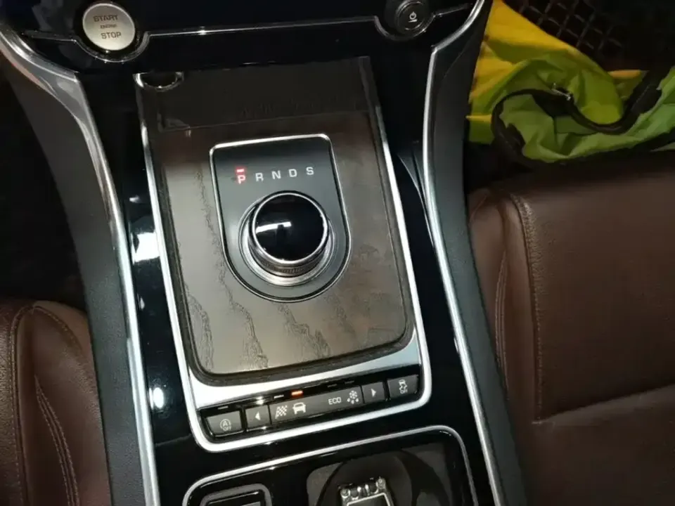 Jaguar XFL