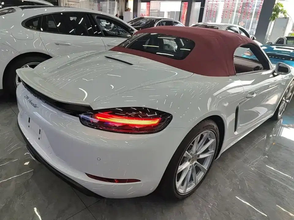 Porsche 718