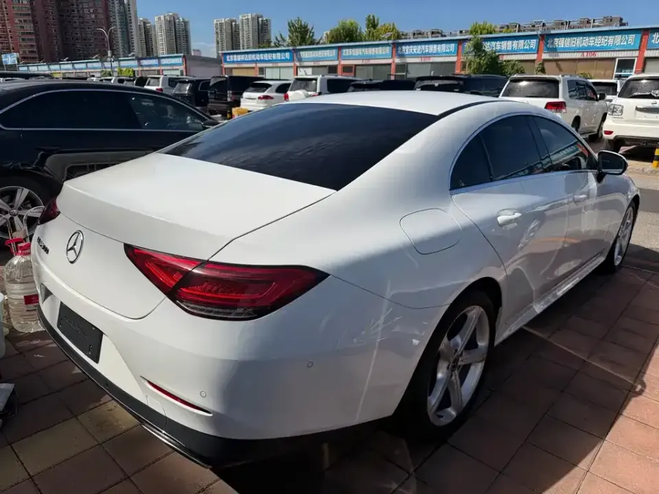 Mercedes-Benz CLS