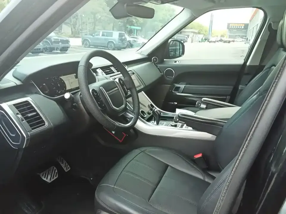 Land Rover Sport