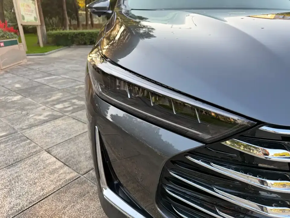 GAC Trumpchi GA8