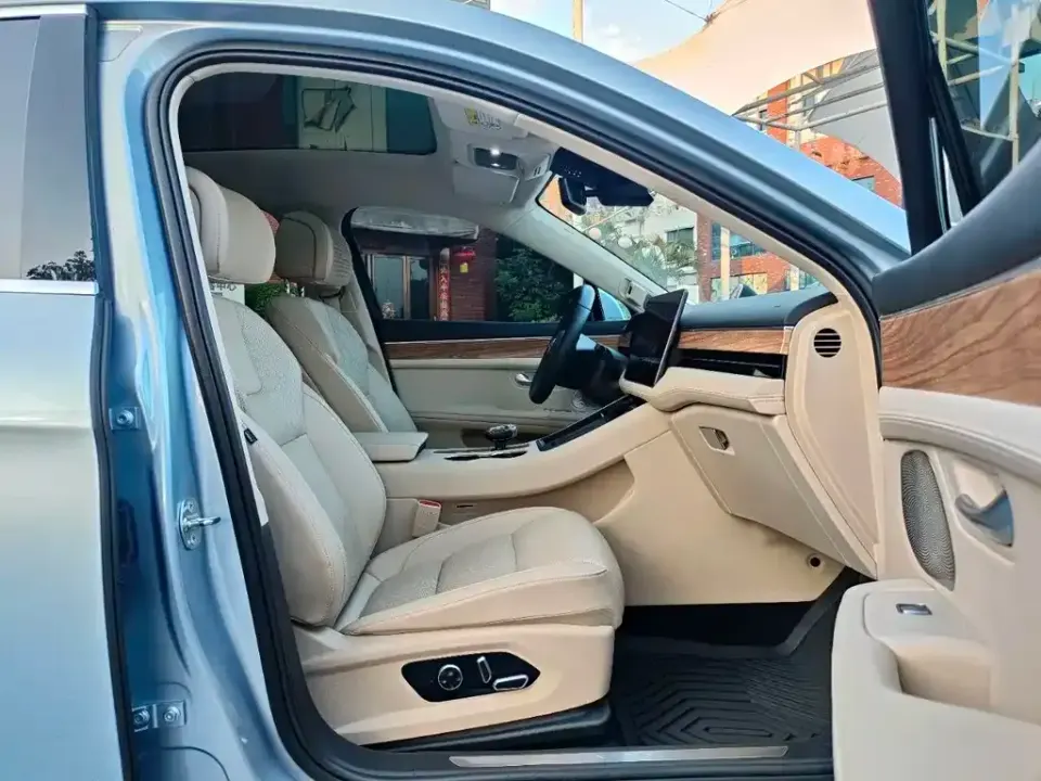 AITO AITO M5