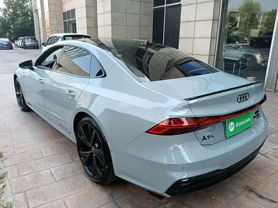 Audi A7L