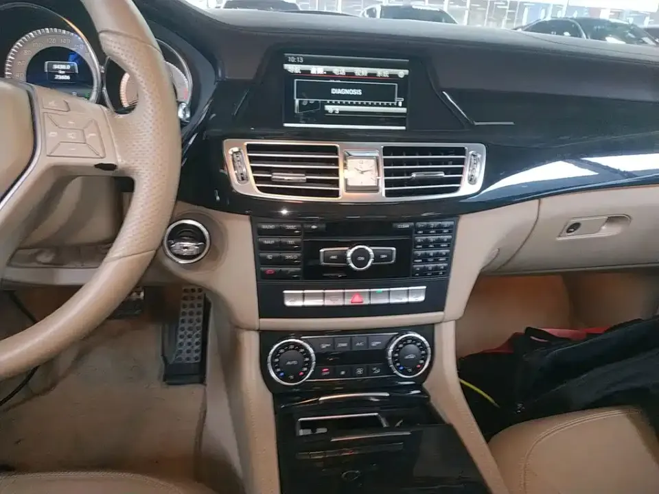 Mercedes-Benz CLS