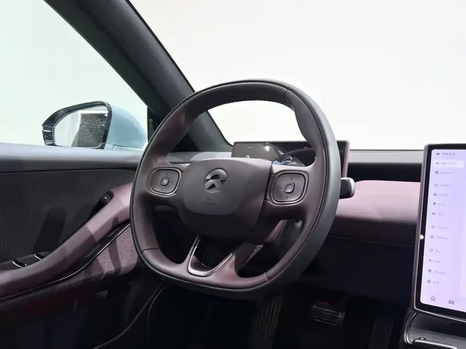 Nio ET5T