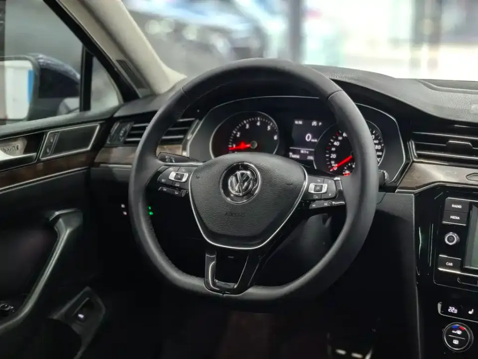 Volkswagen Magotan