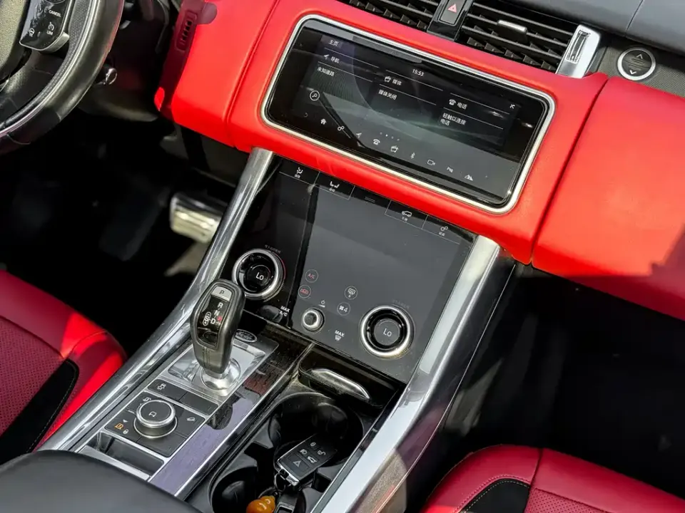 Land Rover Sport