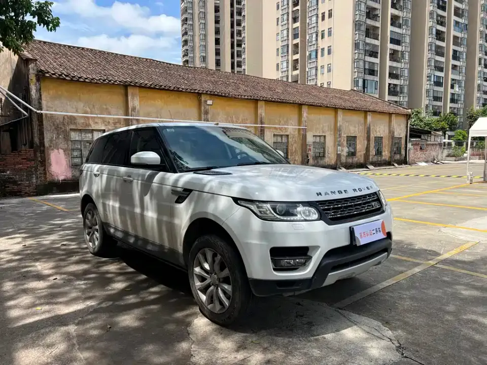 Land Rover Sport
