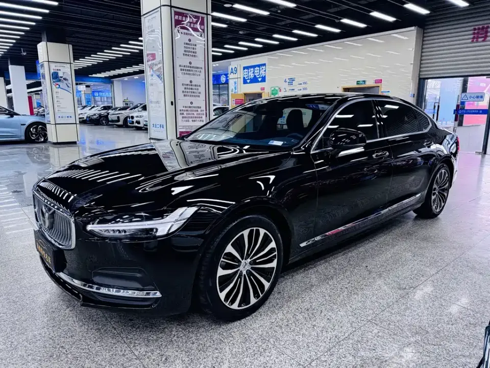 Volvo S90