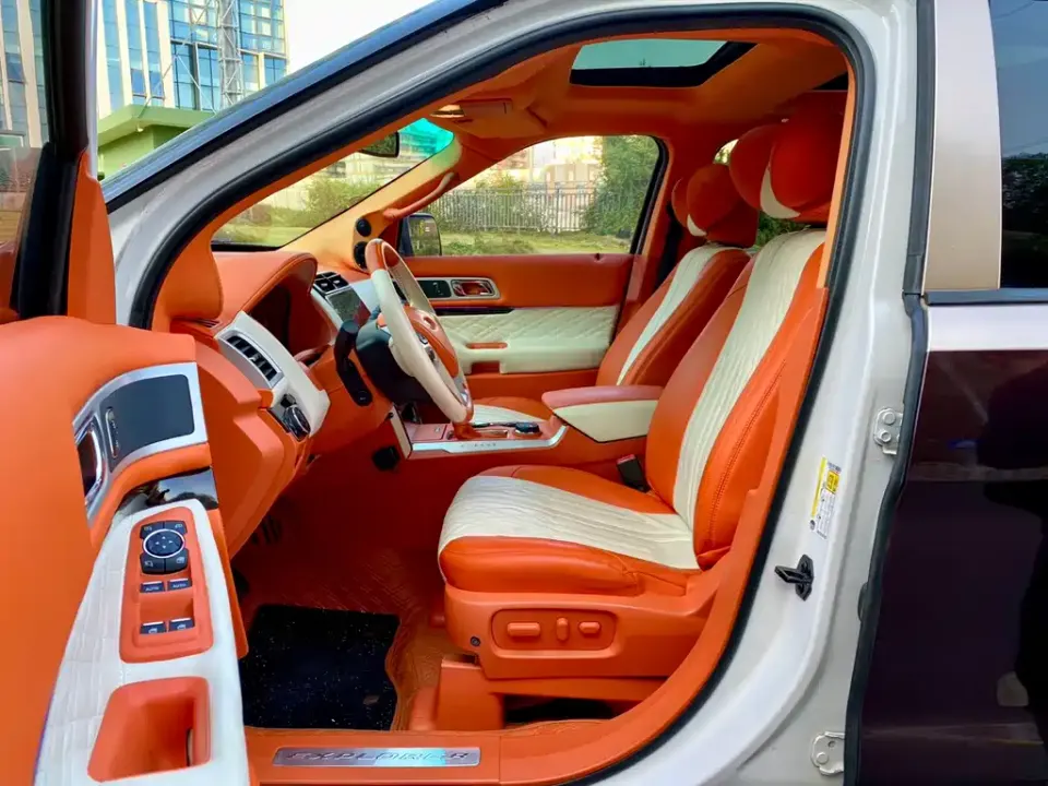 Ford Explorer (Import)
