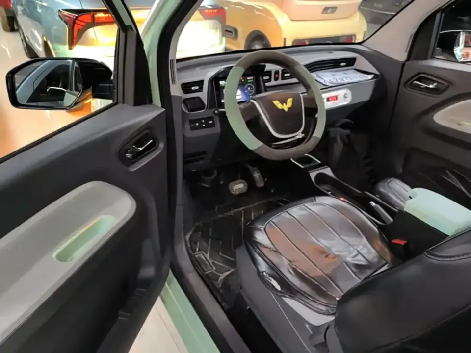Wuling MINIEV