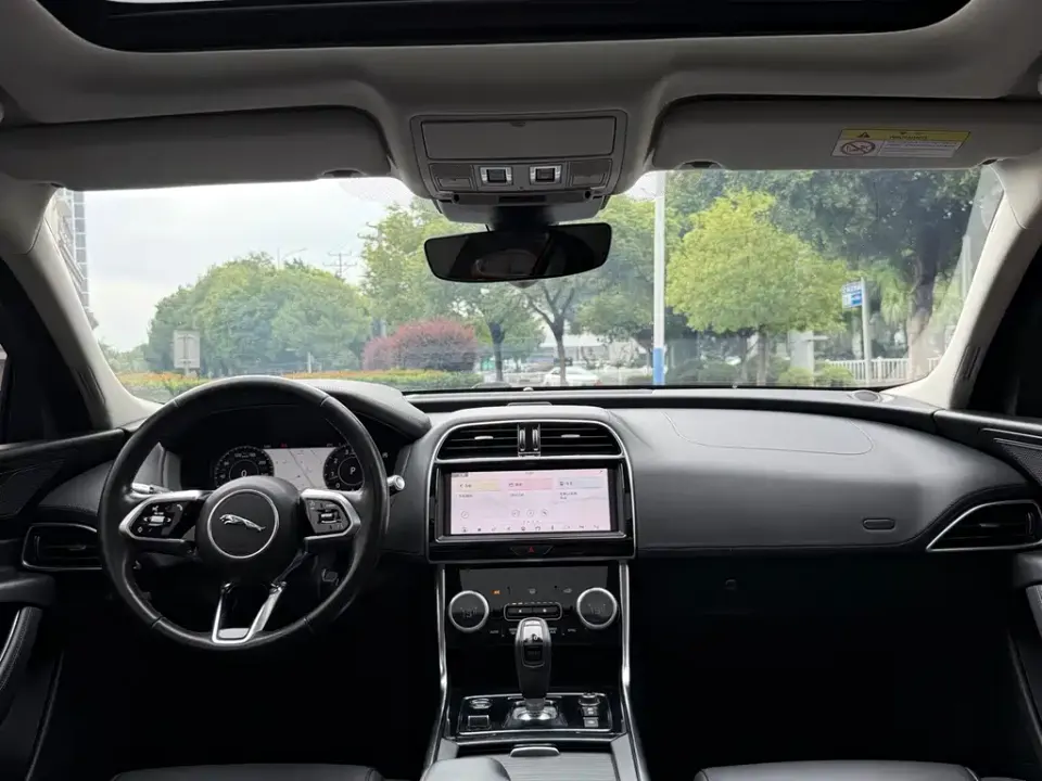 Jaguar XEL