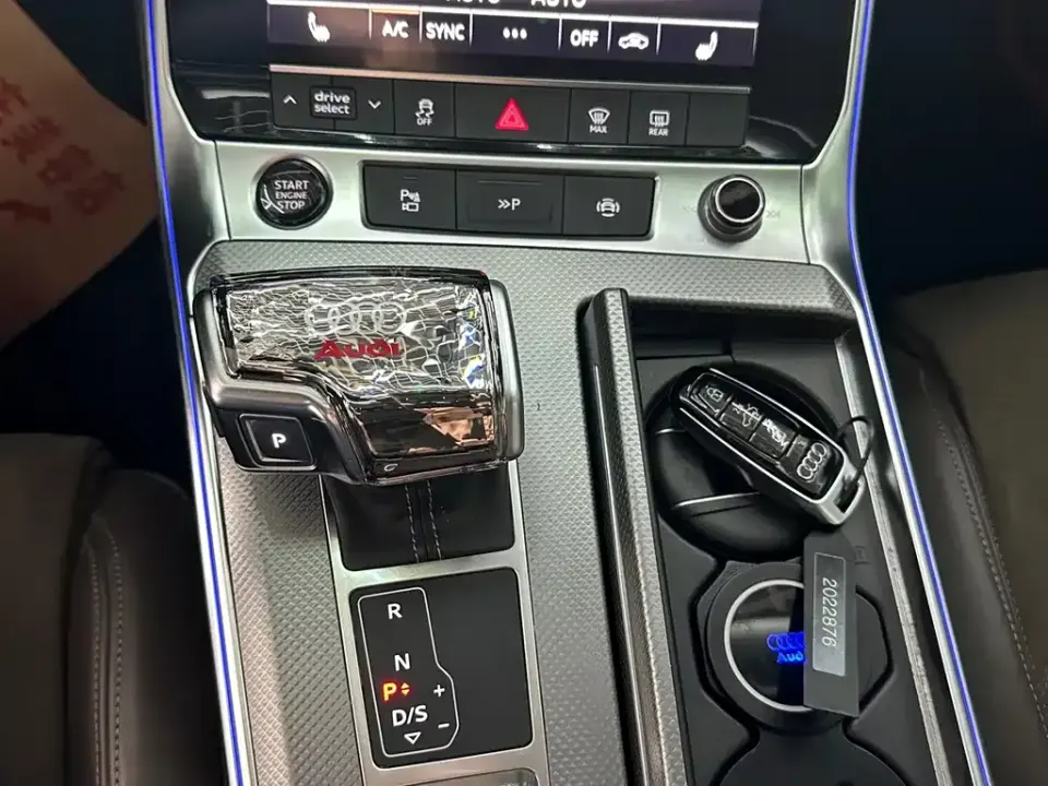 Audi A7L